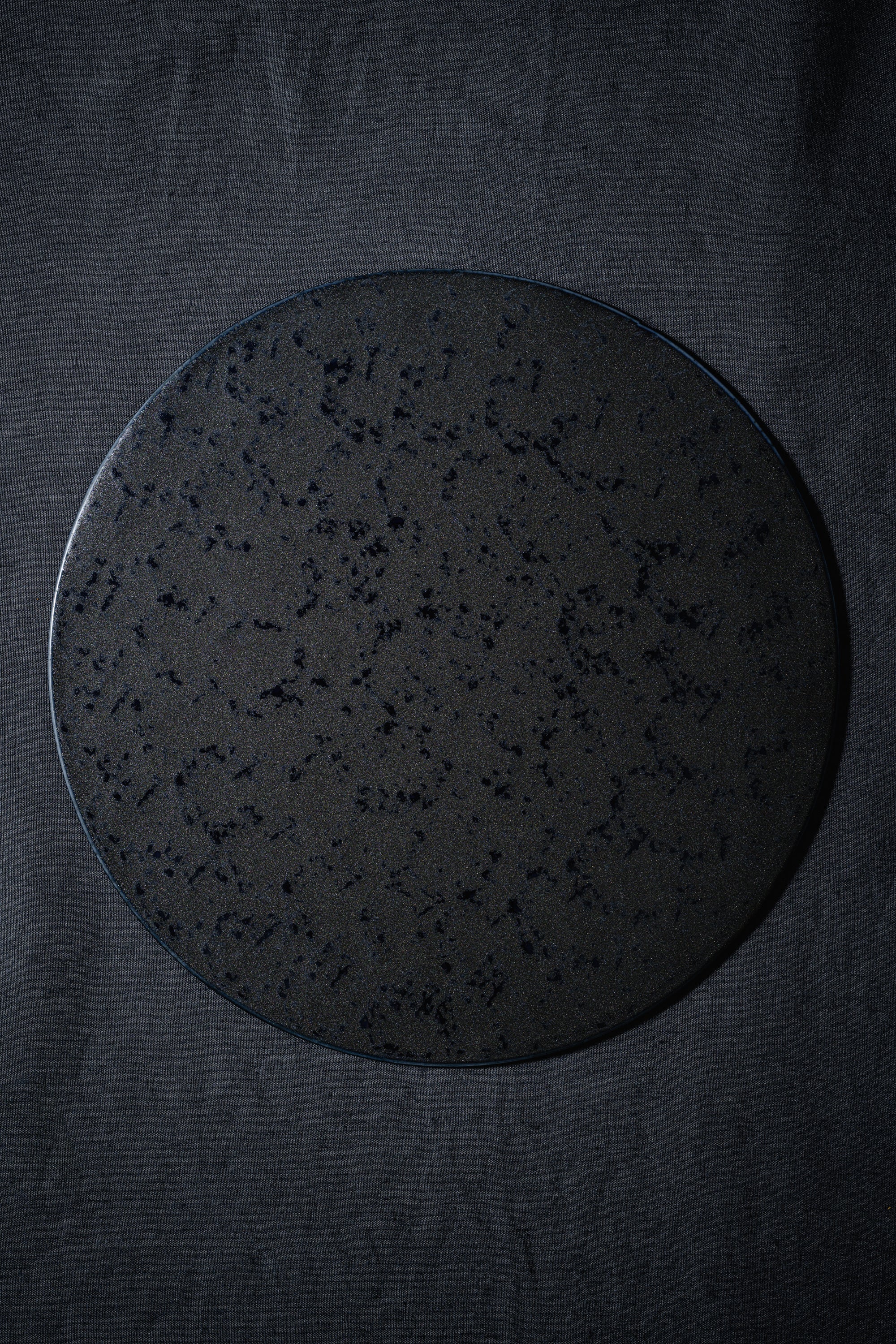 Black Luna plate (30cm)